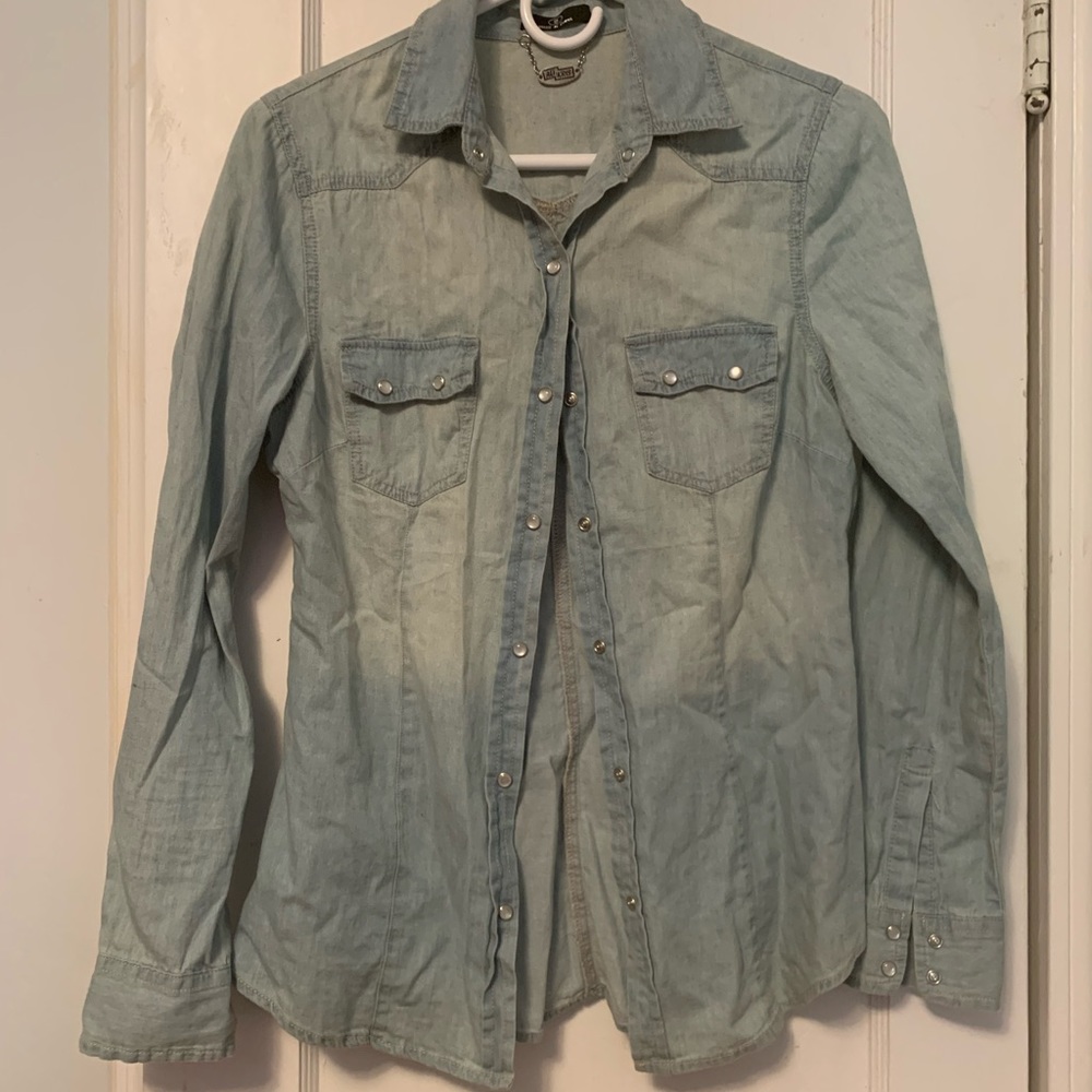 Women’s button up.